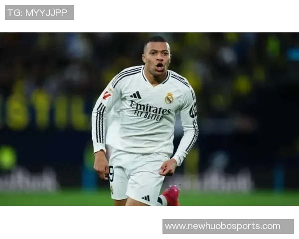 姆巴佩因脚踝不适提前归队将返回皇马进行详细检查 姆巴佩因脚踝不适提前归队将返回皇马进行详细检查