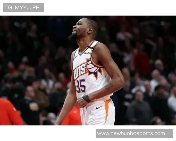 杜兰特谈更衣室角色:成为队友们可以依赖的信任之源 杜兰特谈更衣室角色:成为队友们可以依赖的信任之源